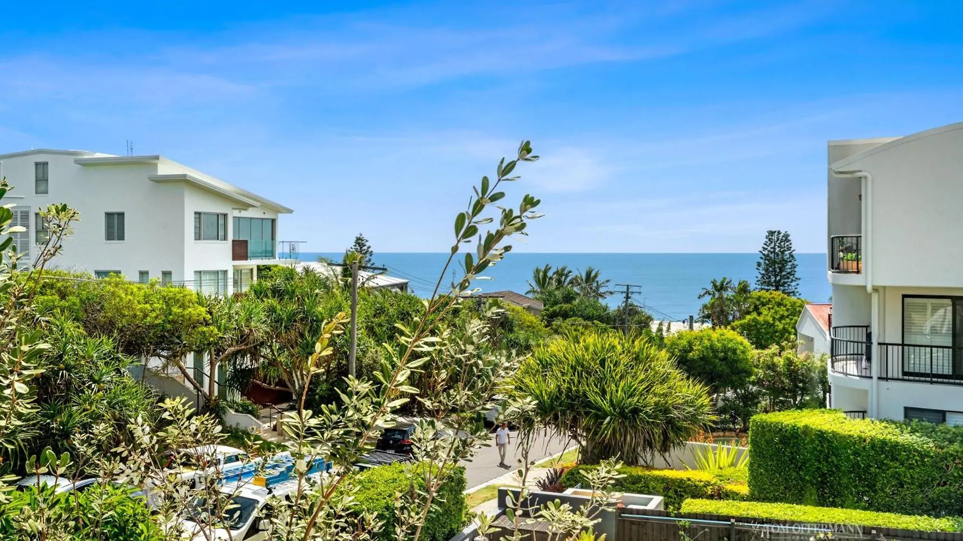 2-Bed Coastal Haven With Pool By Sunshine Beach Australia